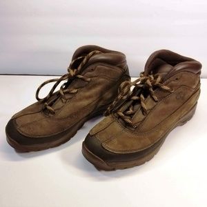 NWOB Timberland Nubuck Hiking Boots. Size 9M